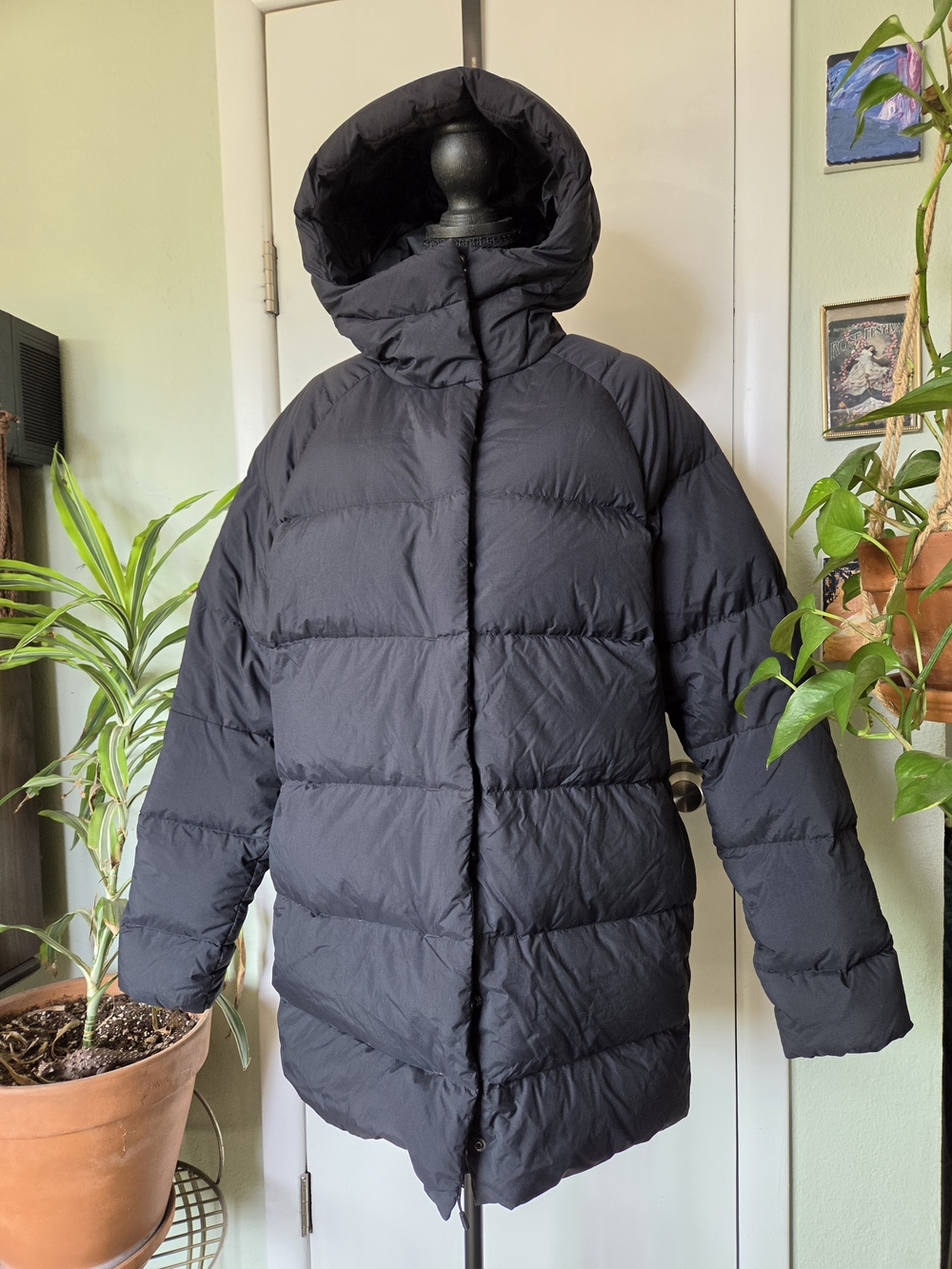 Mountain Hardwear Women's Black Quilted Hooded Puffer Coat